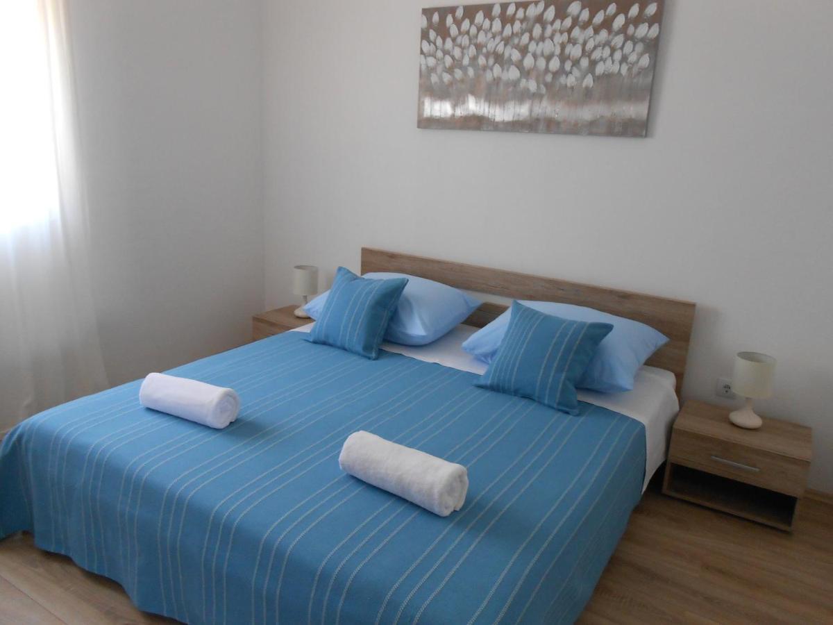 Apartments With A Parking Space Okrug Gornji, Ciovo - 13859 Trogir Exterior photo