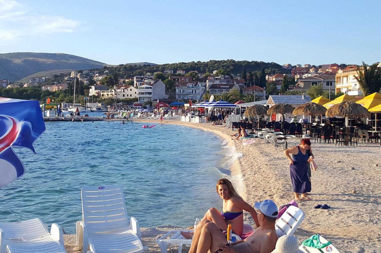 Apartments With A Parking Space Okrug Gornji, Ciovo - 13859 Trogir Exterior photo