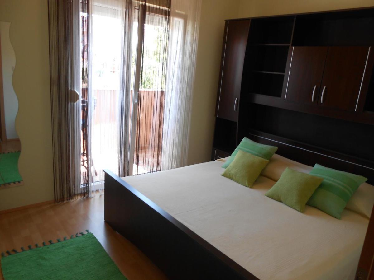 Apartments With A Parking Space Okrug Gornji, Ciovo - 13859 Trogir Exterior photo