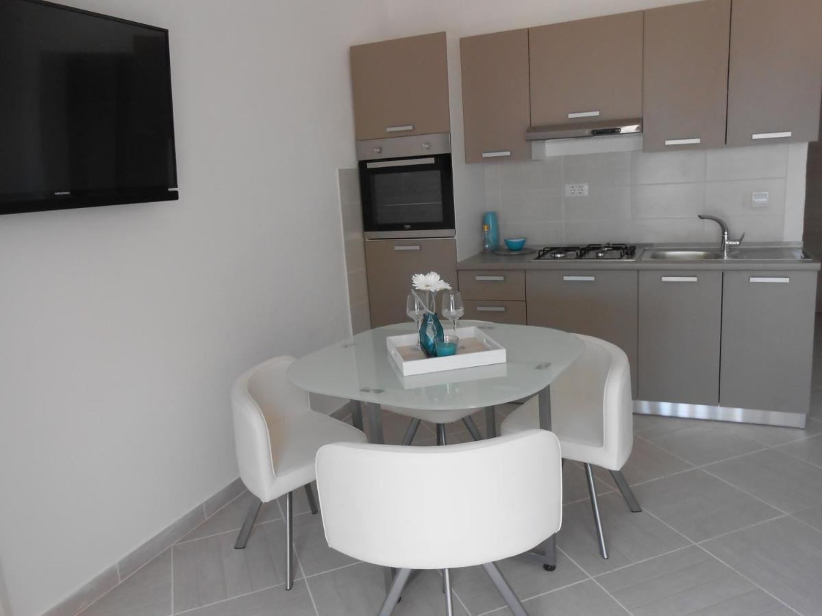 Apartments With A Parking Space Okrug Gornji, Ciovo - 13859 Trogir Exterior photo